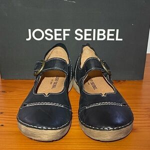 Josef Seibel Fergey 80 black Mary Jane. Premium full grain leather. Size 37 / 6